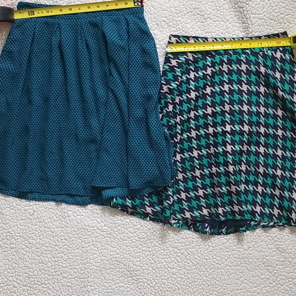Lot of 2 - Brooklyn Industries skirts size small - Picture 4 of 4